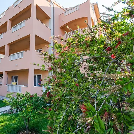 Tonina Apartman