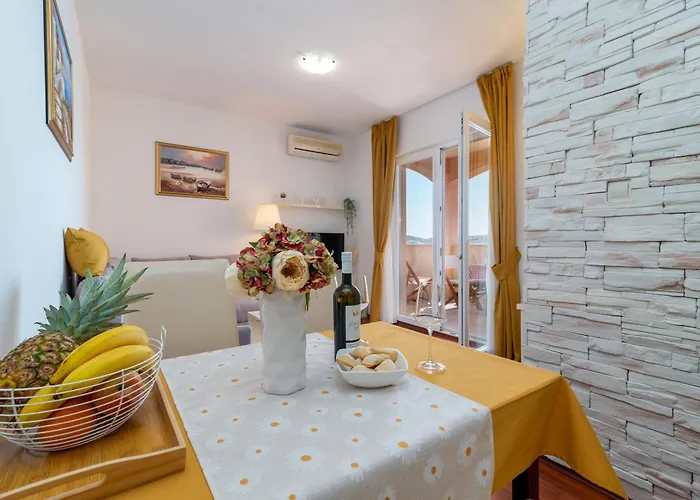 Tonina Apartment