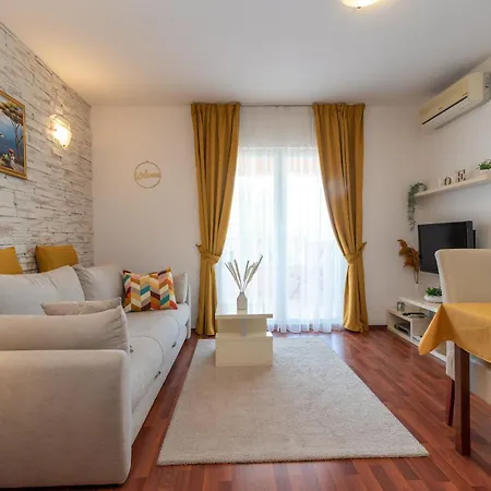 Tonina Apartment Trogir
