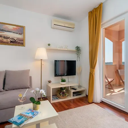 Apartment Tonina *
